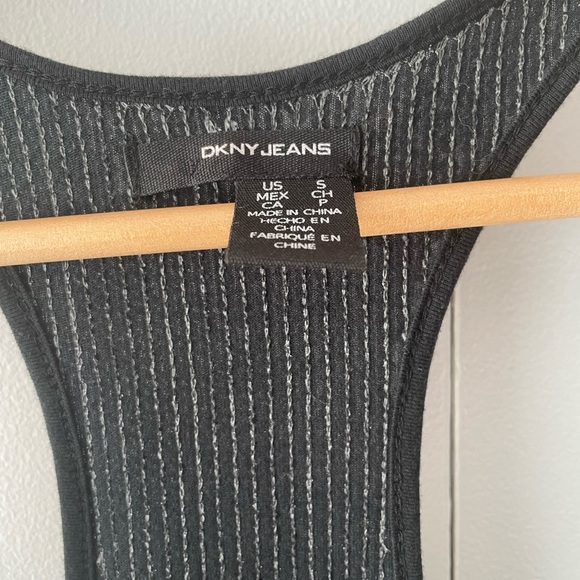 DKNY Jeans sequinned top, size S - Picture 3 of 5